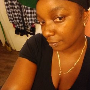 Meet your Posher, Justine